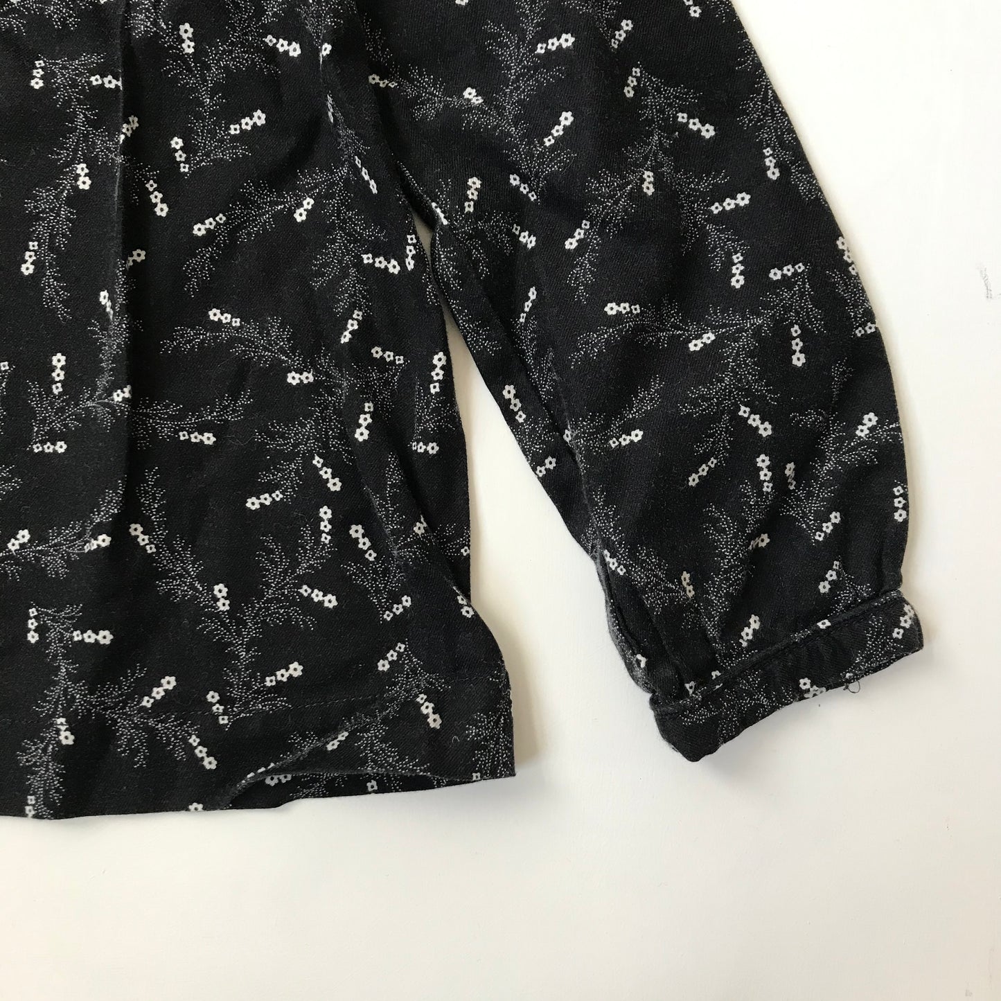 Blouse - Black & Floral Pattern - Age 5