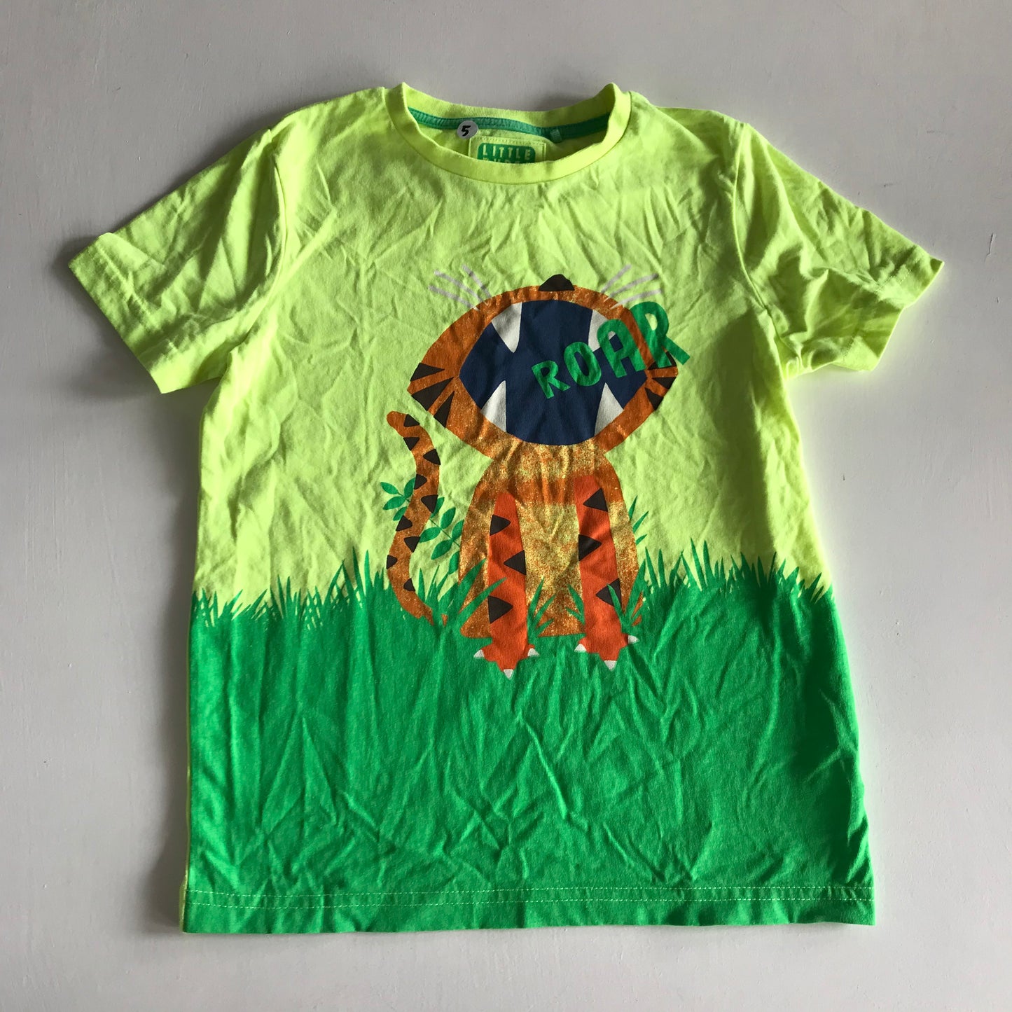 T-shirt - Roaring Tiger  - Age 5