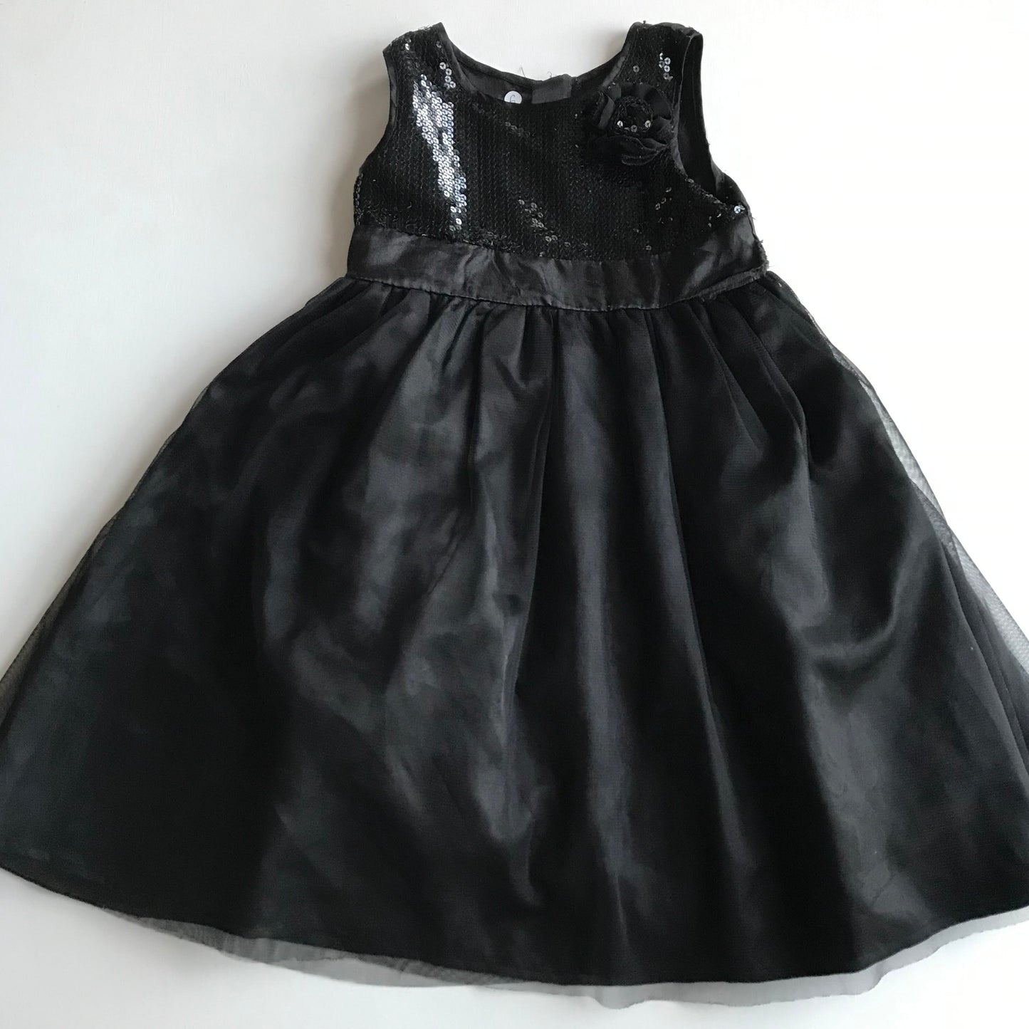 F&F Black Sequin dress Age 6