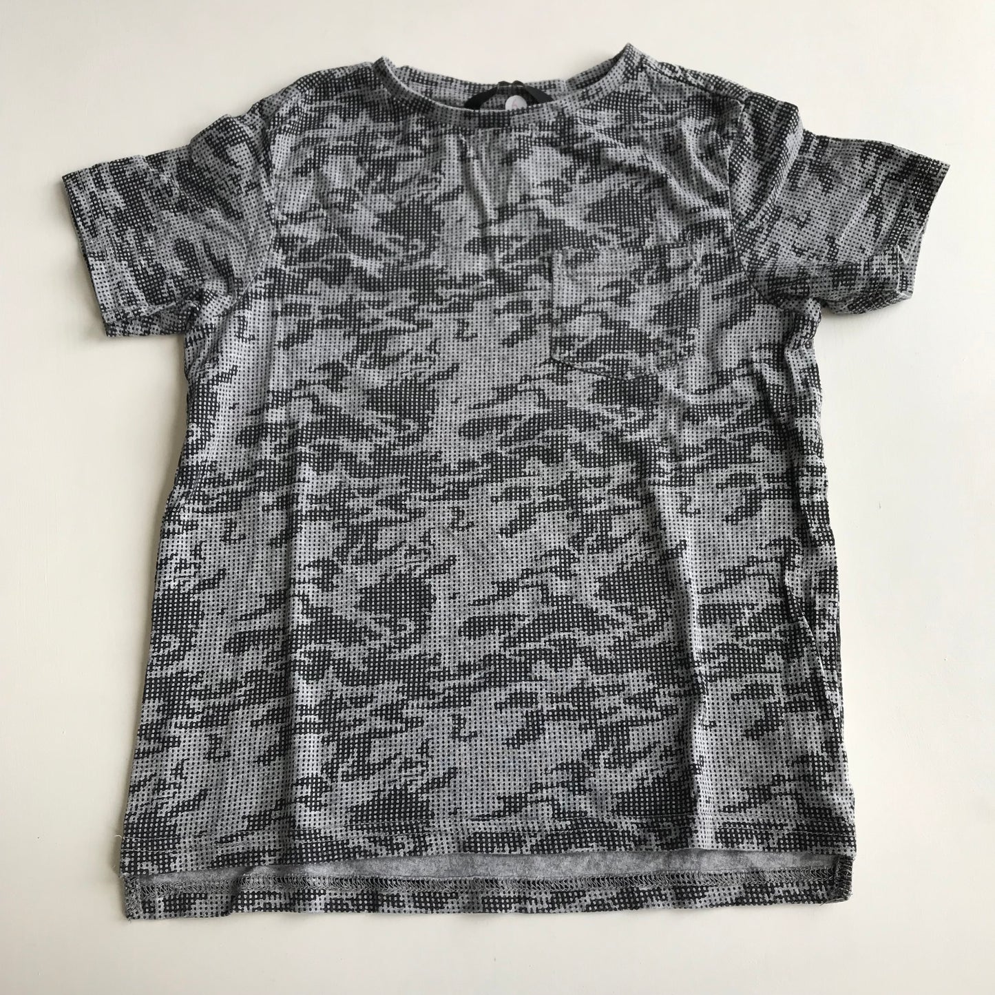 T-shirt - Grey Camo - Age 6