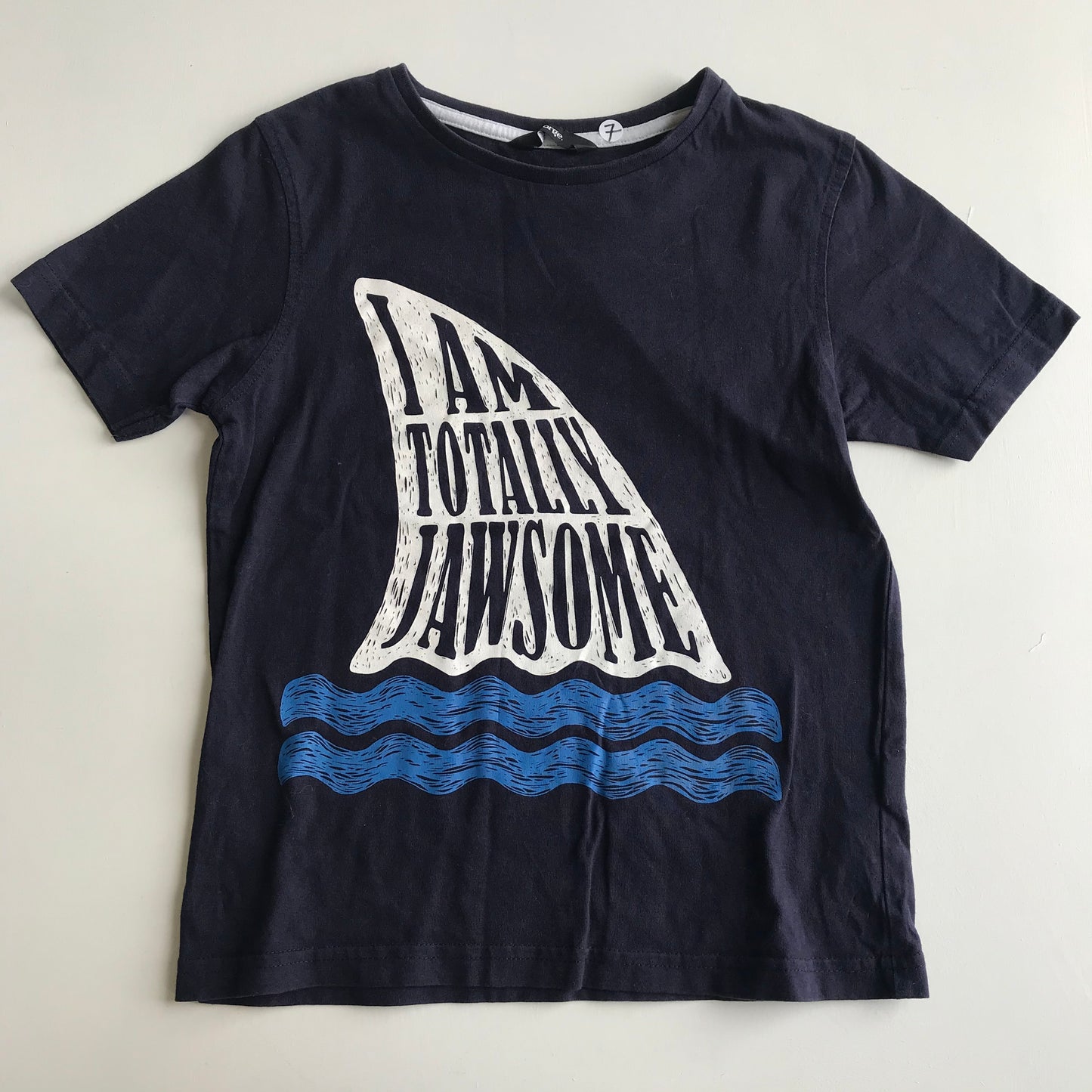 T-shirt - Shark Fin - Age 7