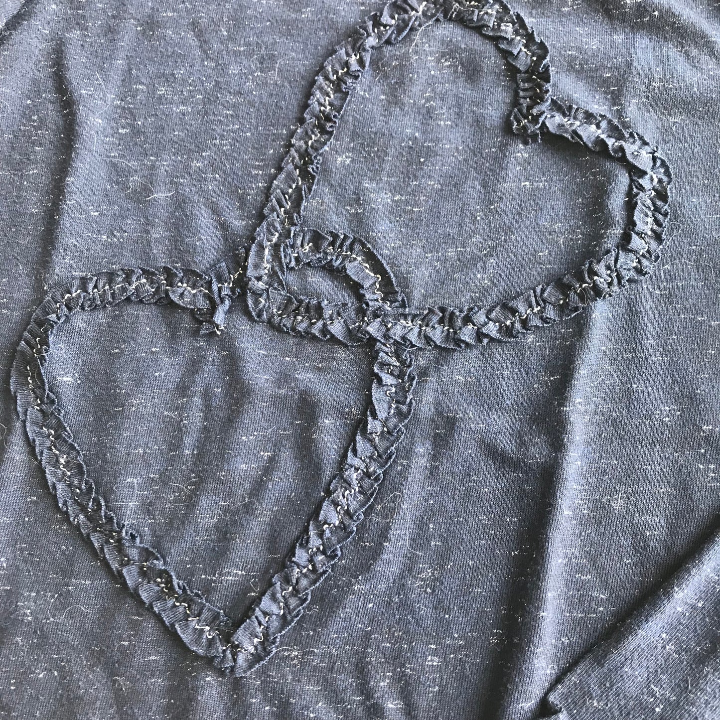 T-shirt - Nutmeg Navy with Hearts - Age 9