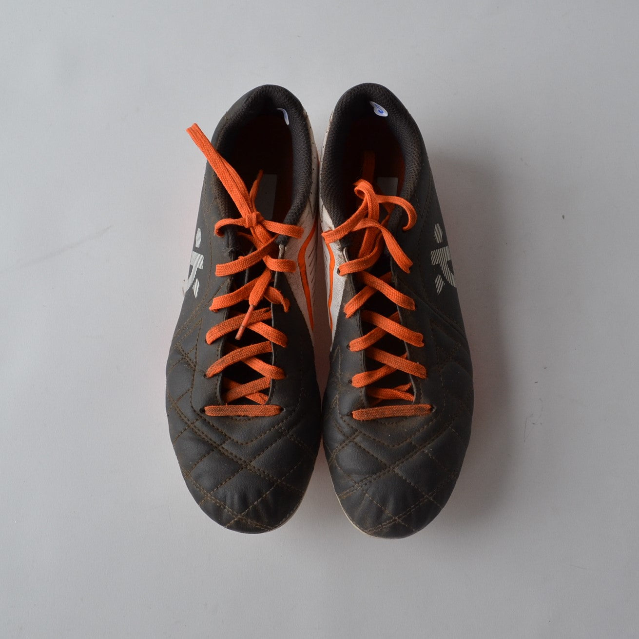 Kipsta Black and Orange Football Boots Size 5