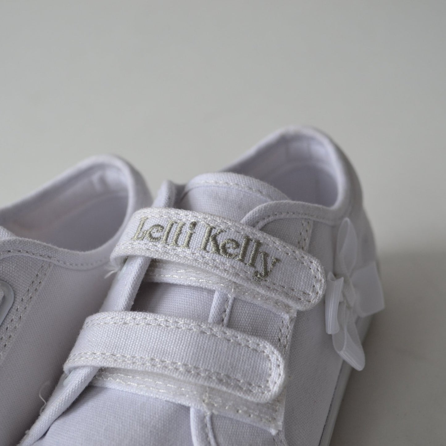 Lelli Kelly White Trainers Shoe Size 12.5 (jr)