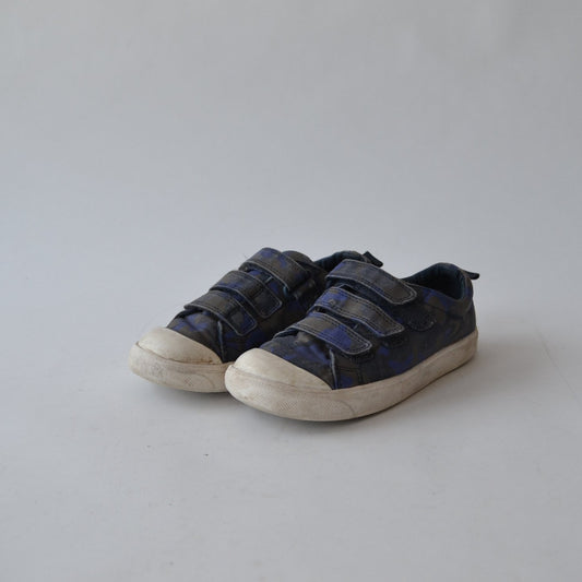 Clarks Blue Trainers Shoe Size 11 (jr)