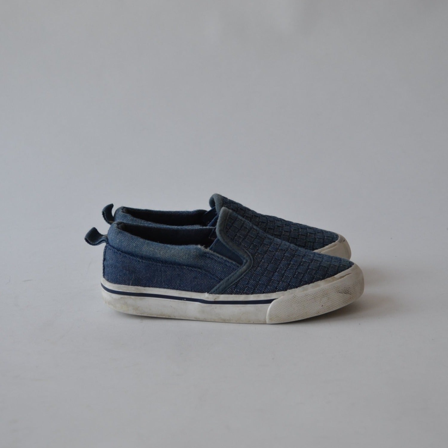 Denim plimsolls 2024