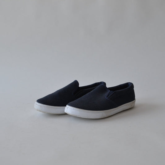 Primark Navy Plimsolls Shoe Size 12 (jr)