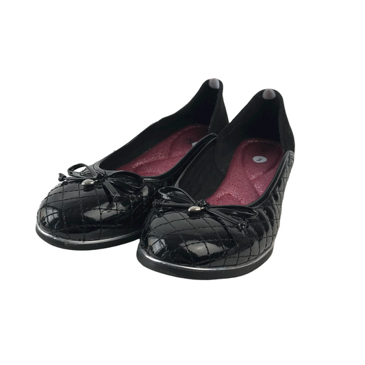 Tu Black Quilted School Pumps with Bowties Shoe Size 3