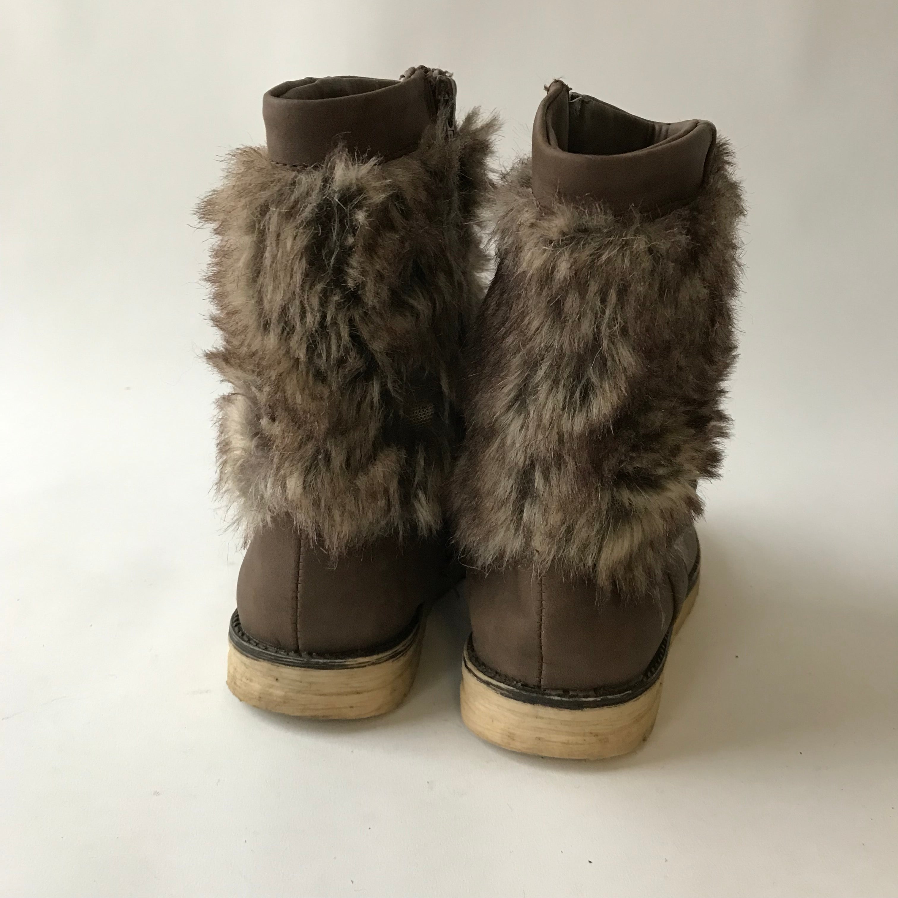 Old navy sale fur boots