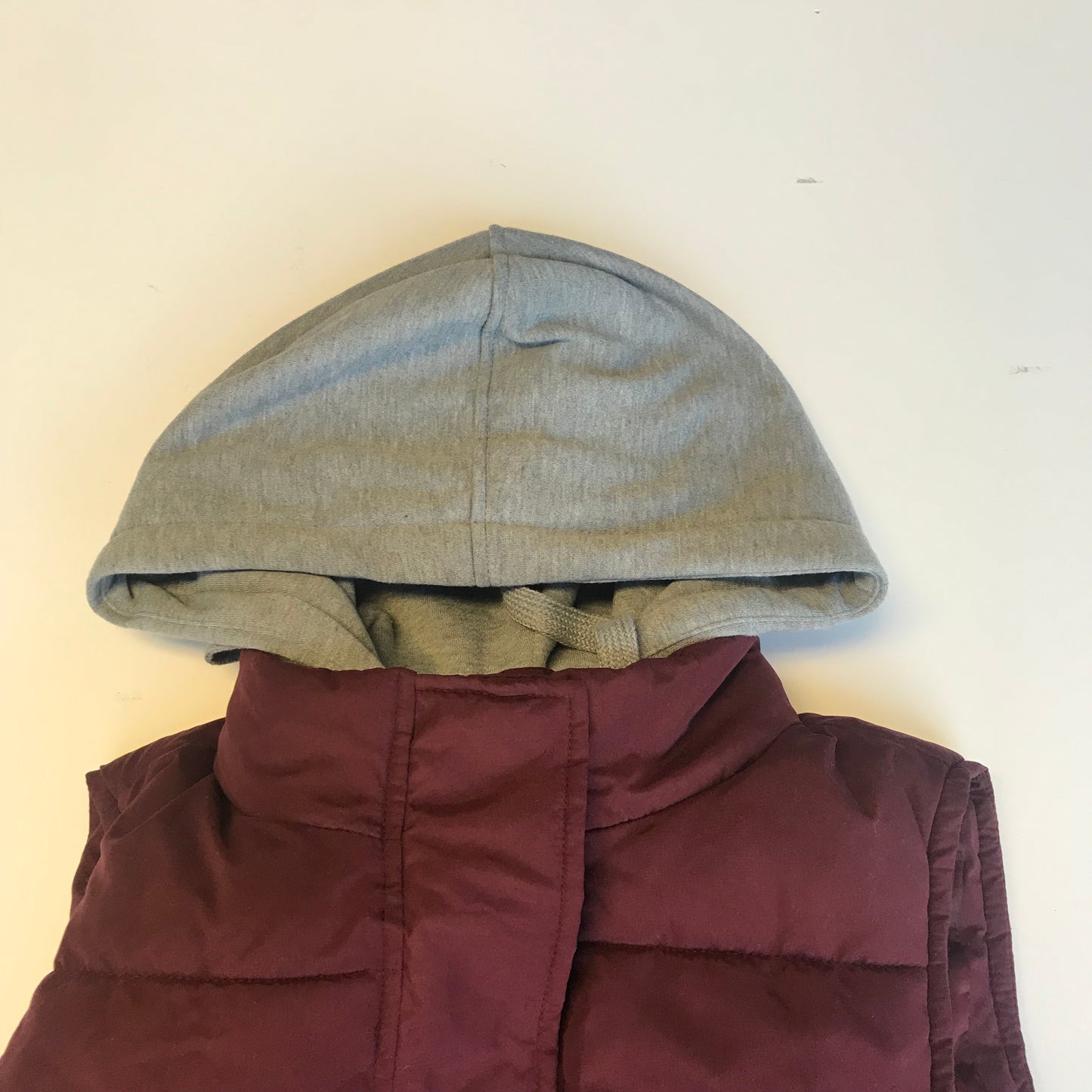 Primark Gilet women size 14 burgundy hooded puffer